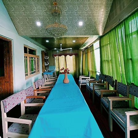 Hotel New Heaven Canal Сринагар Экстерьер фото